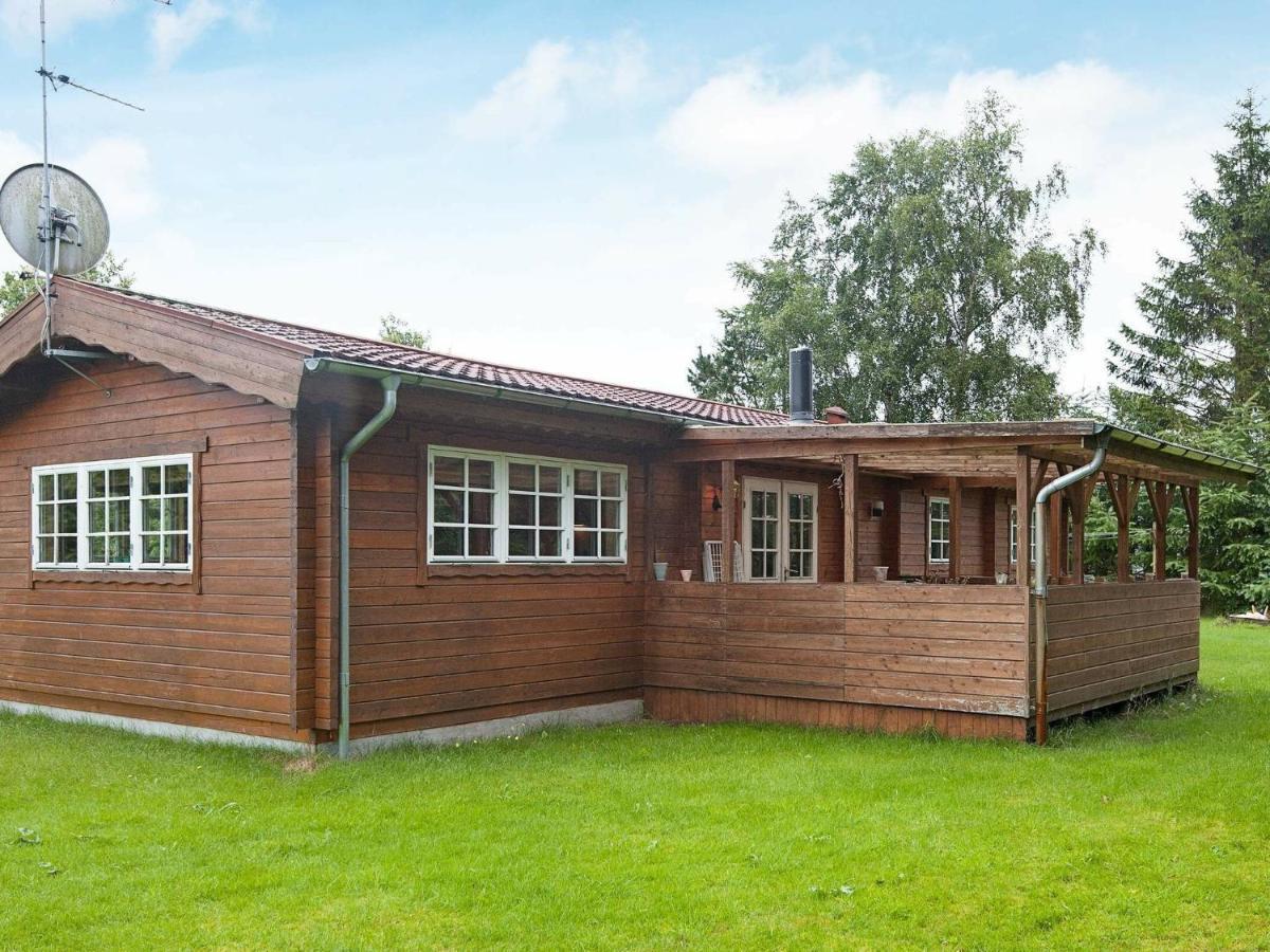 6 Person Holiday Home In F Rvang Farvang Номер фото