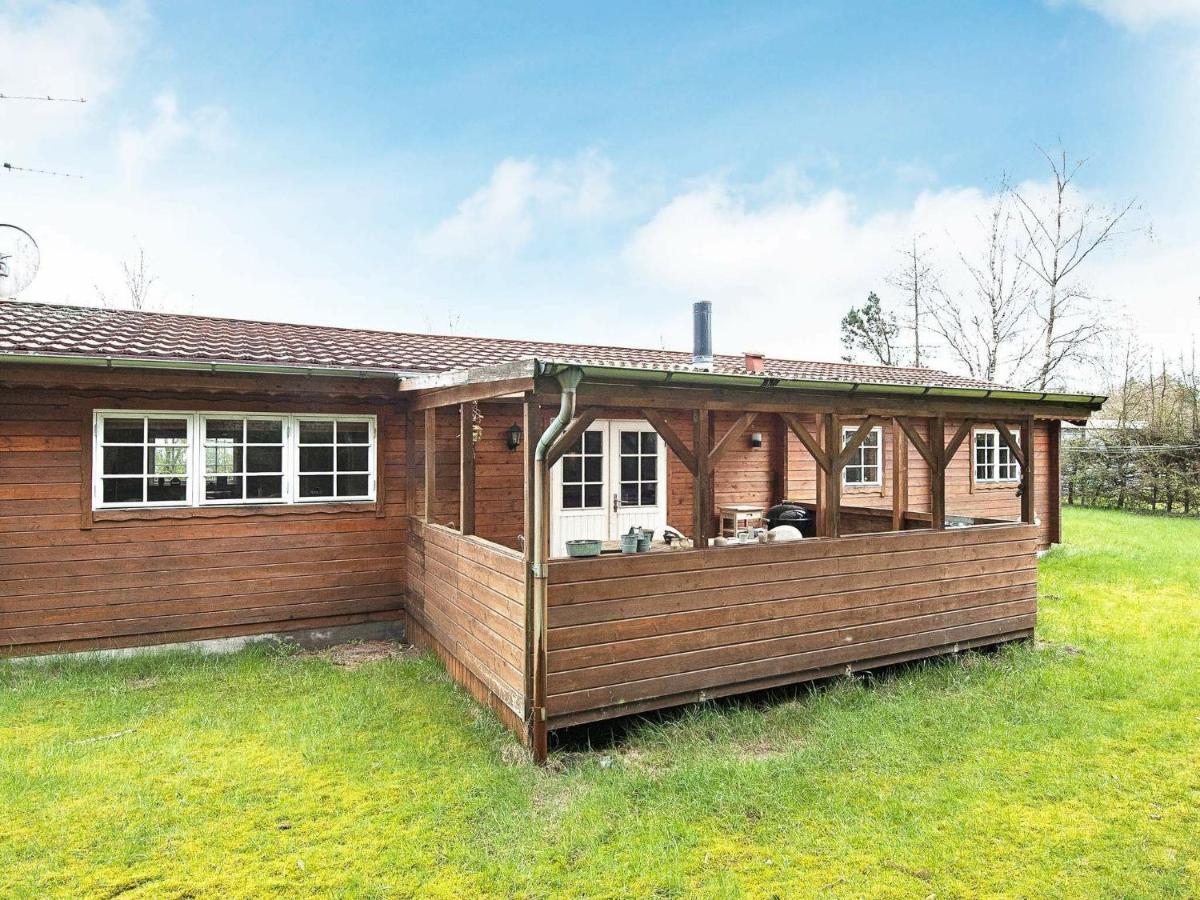6 Person Holiday Home In F Rvang Farvang Экстерьер фото